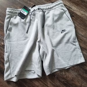 SOLD Men's XL Grey Nike Shorts